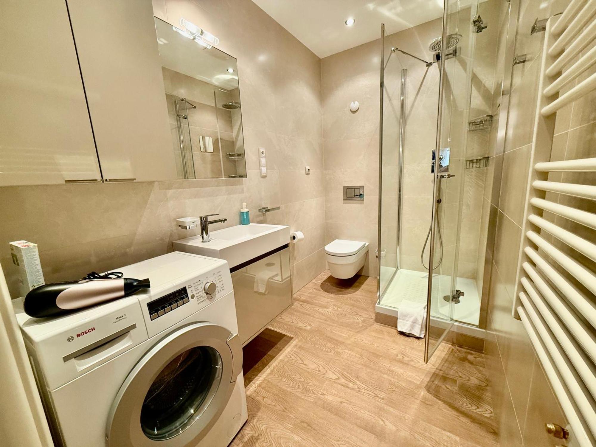 פראג Unique Charles Bridge 2Bdr Apartment. מראה חיצוני תמונה