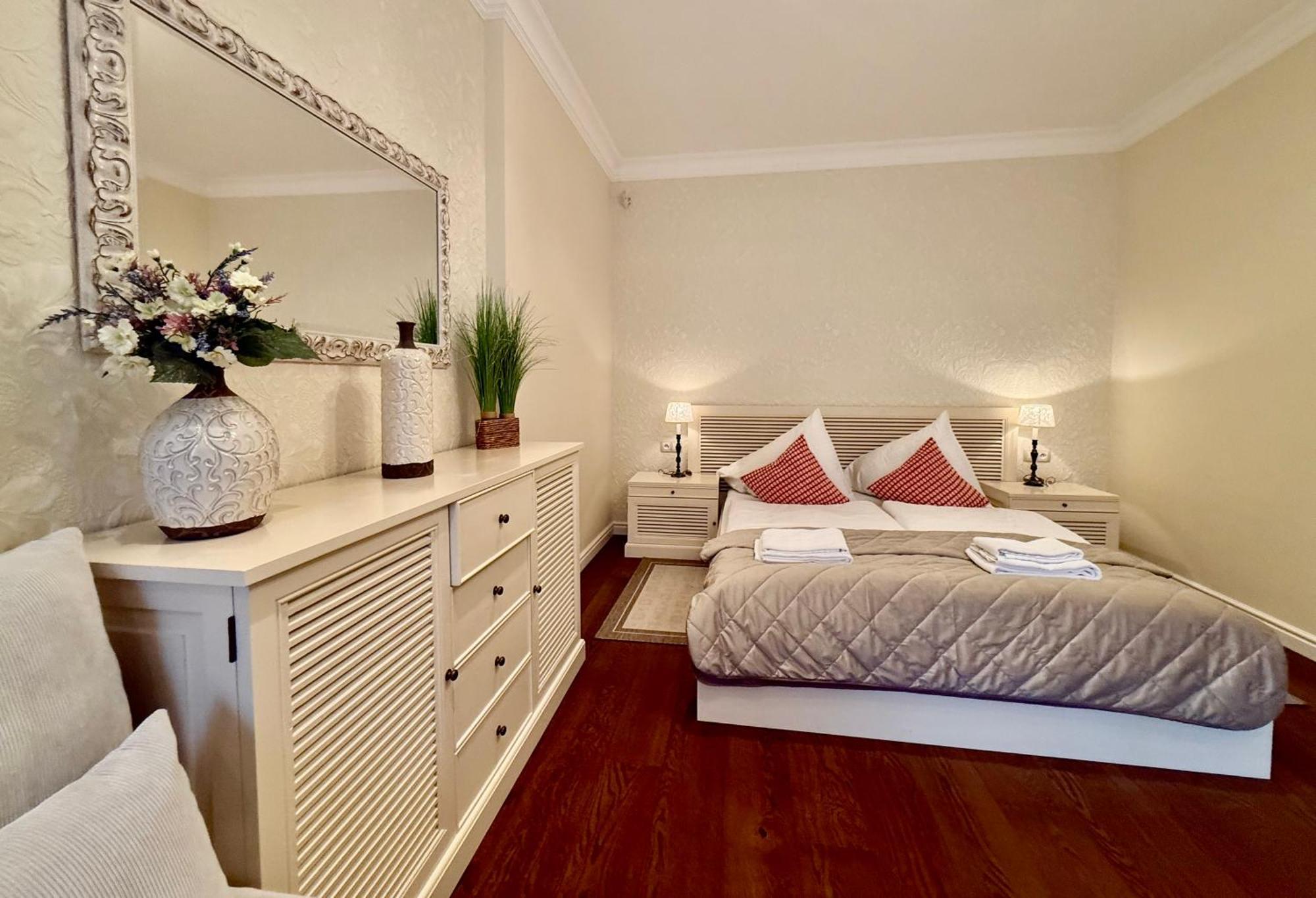 פראג Unique Charles Bridge 2Bdr Apartment. מראה חיצוני תמונה