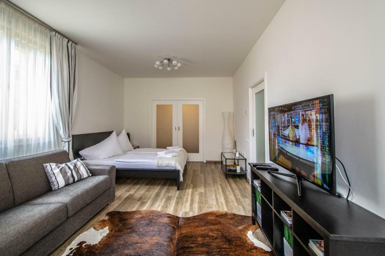 פראג Unique Charles Bridge 2Bdr Apartment. מראה חיצוני תמונה