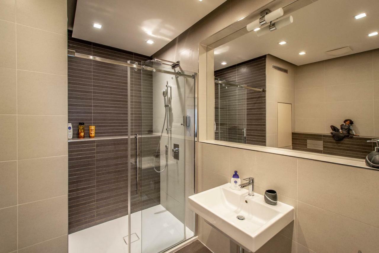פראג Unique Charles Bridge 2Bdr Apartment. מראה חיצוני תמונה
